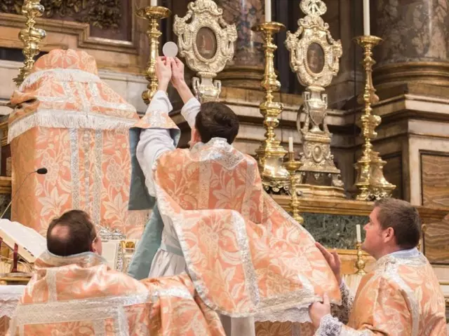 Gaudete \u0161v. Mi\u0161ios. Ostijos pak\u0117limas (pinterest.com)